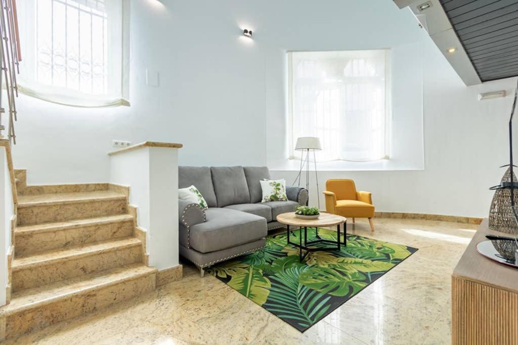 Апартаменти Becas Alameda Duplex By Valcambre Севілья Екстер'єр фото