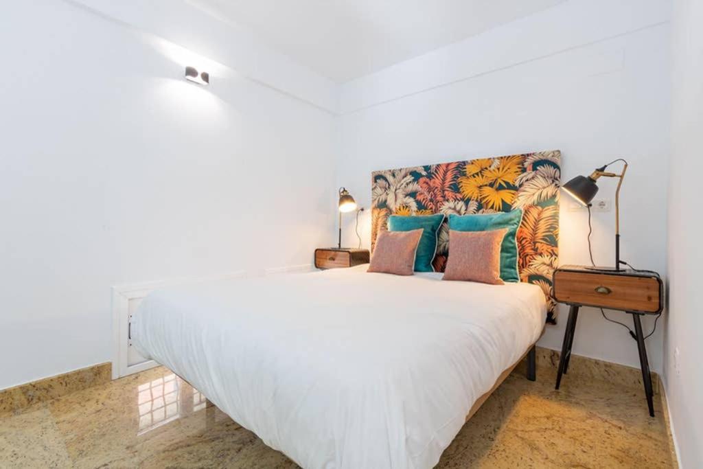 Апартаменти Becas Alameda Duplex By Valcambre Севілья Екстер'єр фото